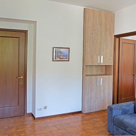 La Pineta Apartment Stresa Bagian luar foto