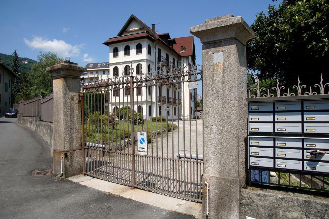 La Pineta Apartment Stresa Bagian luar foto