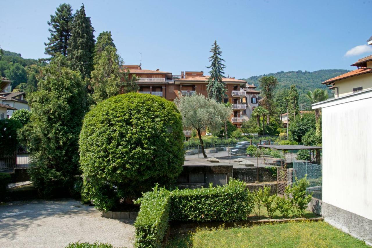 La Pineta Apartment Stresa Bagian luar foto